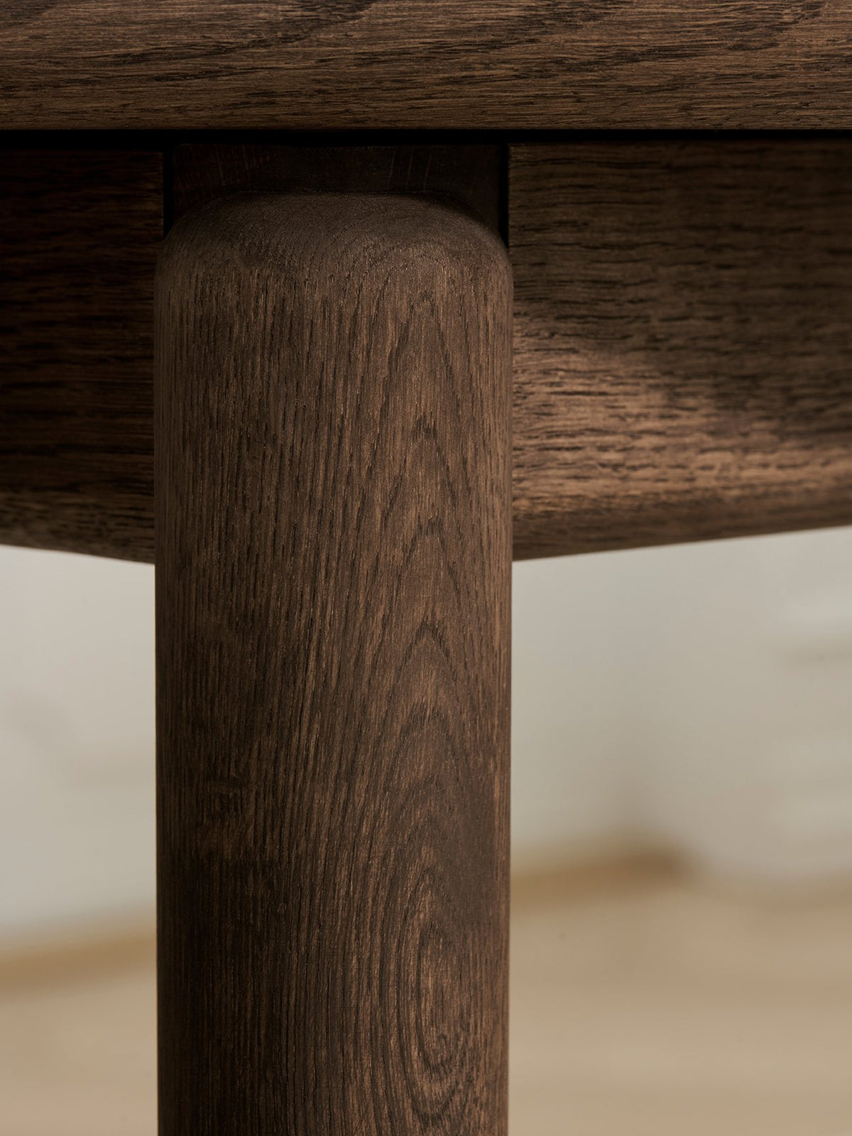 Bolia Ronya ronde eettafel in eetkamer, sfeerfoto 3