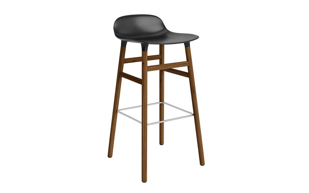 Normann Copenhagen - Form barkruk 75 cm walnoot (set van 2)