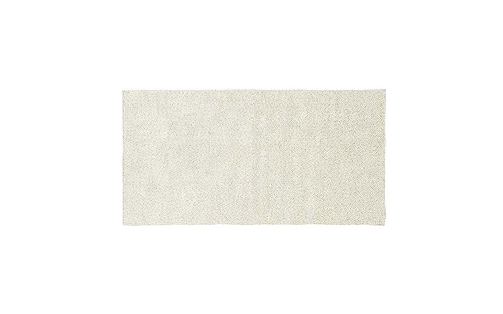 Beige rPET vloerkleed in zandkleur voor duurzaam interieur.