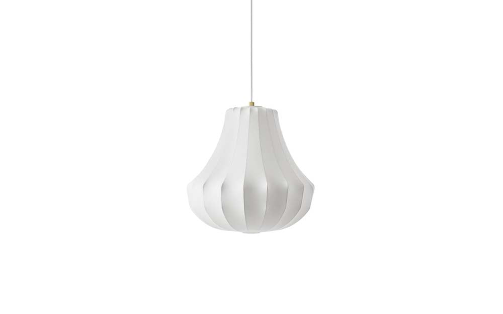 Witte hanglamp van brandvertragende hars met stalen frame.