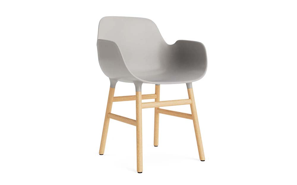 Normann Copenhagen - Form eetkamerstoel met arm eiken (set van 2)