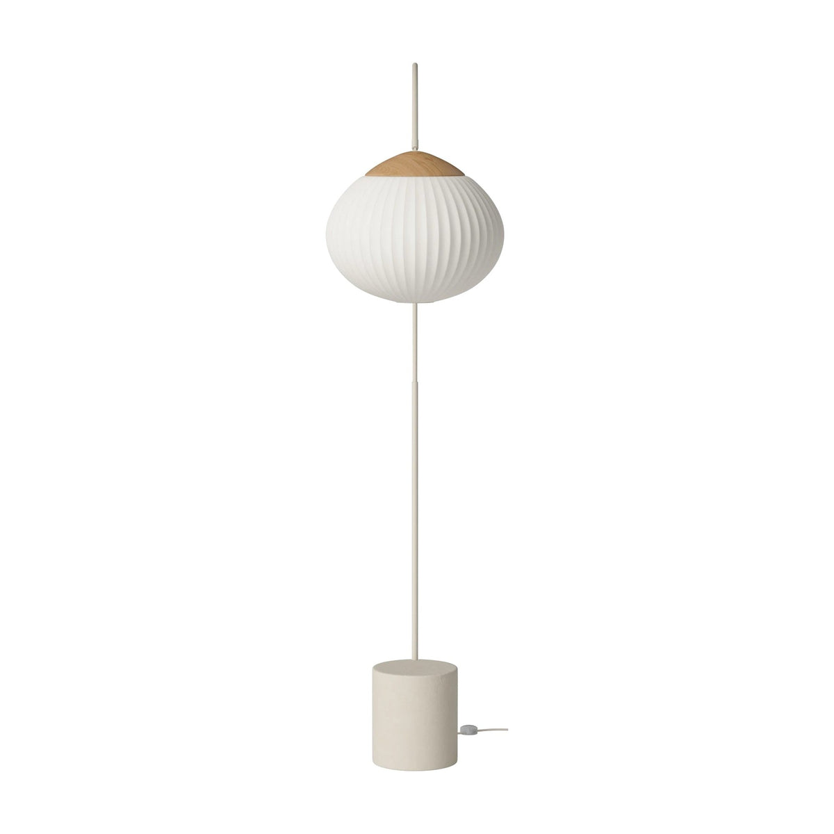 Bolia Acorn vloerlamp matcrème beton, ivoorkleurige stof, gelakt eiken, crème snoer, 00-133-01_00021