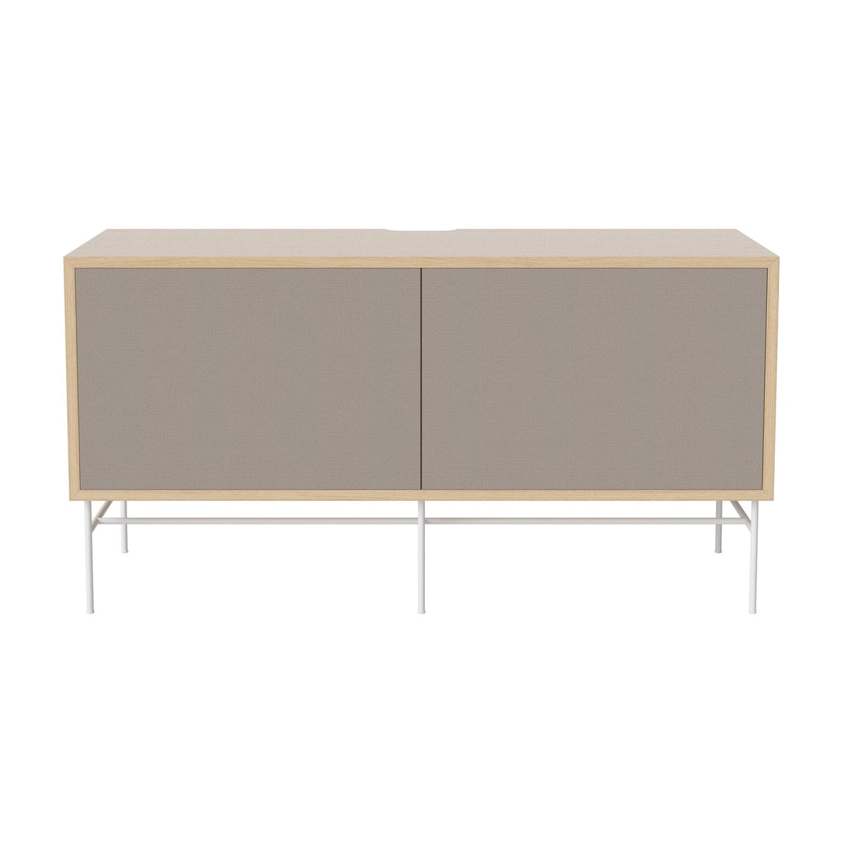 Bolia Case hifi-meubel medium op onderstel diepte 35 cm wit gelakt staal, links grijze hifi-stof, rechts grijze hifi-stof, wit gepigmenteerd geolied eiken, 04-007-87_13100880