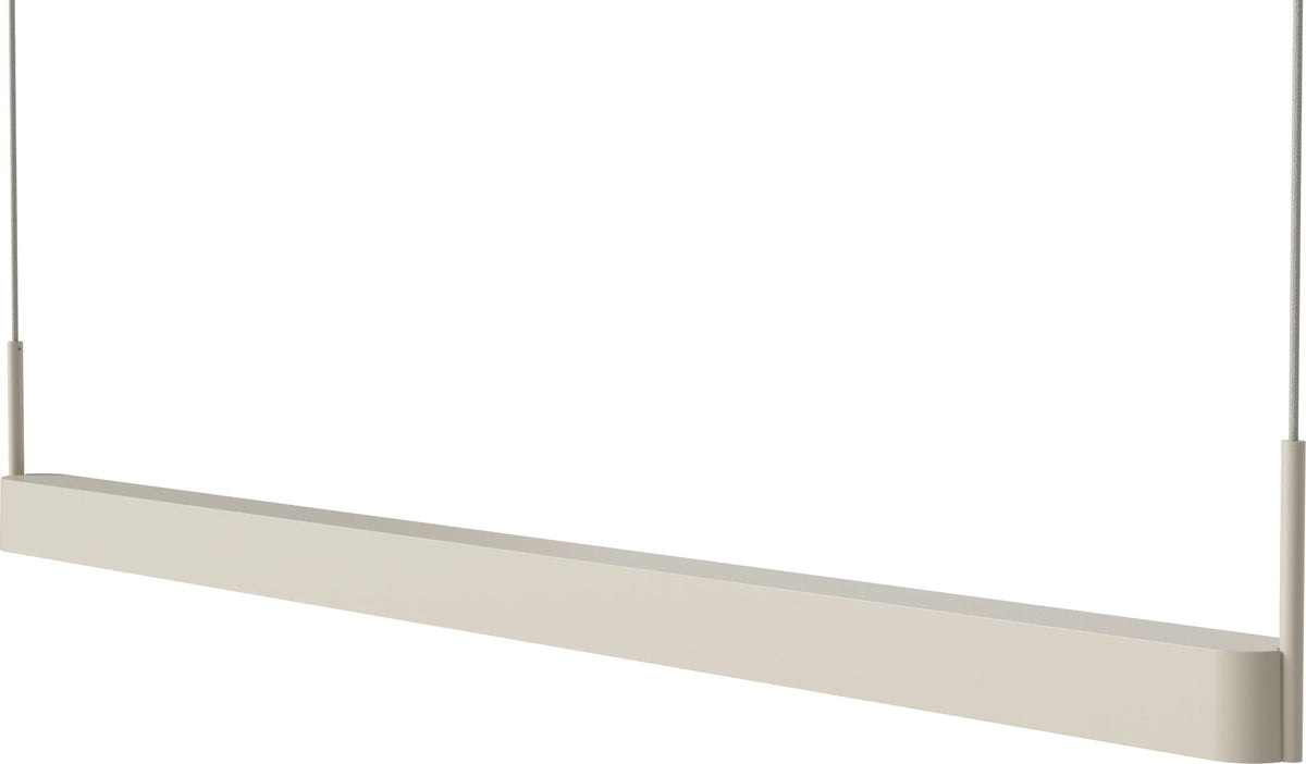 Bolia Scribe hanglamp 130 cm matcrème gelakt ijzer schuin aanzicht, 20-139-02_00004