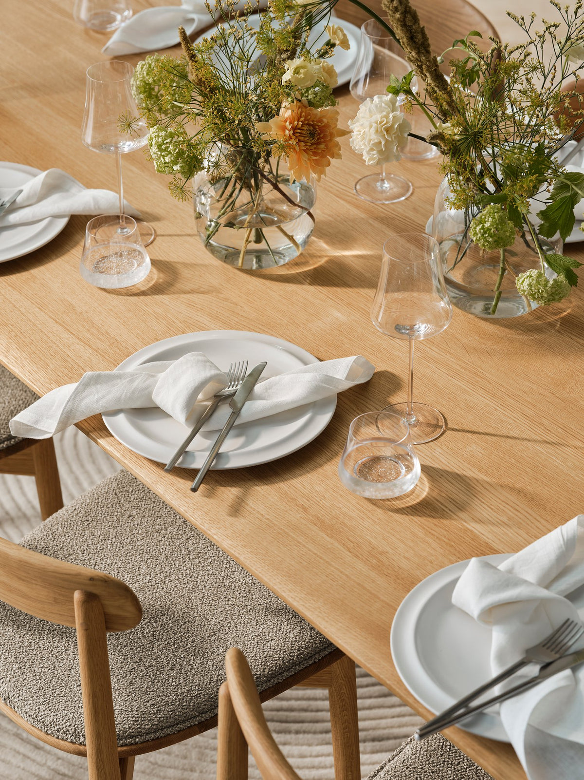 Bolia Palo eettafel in eetkamer, sfeerfoto 2
