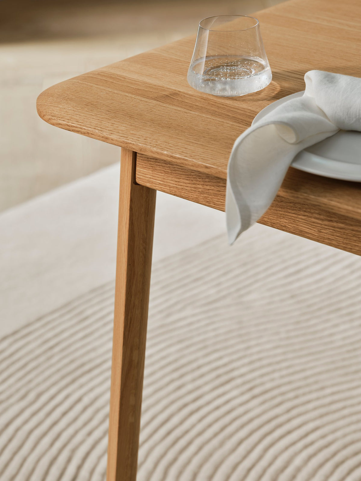 Bolia Palo eettafel in eetkamer, sfeerfoto 3