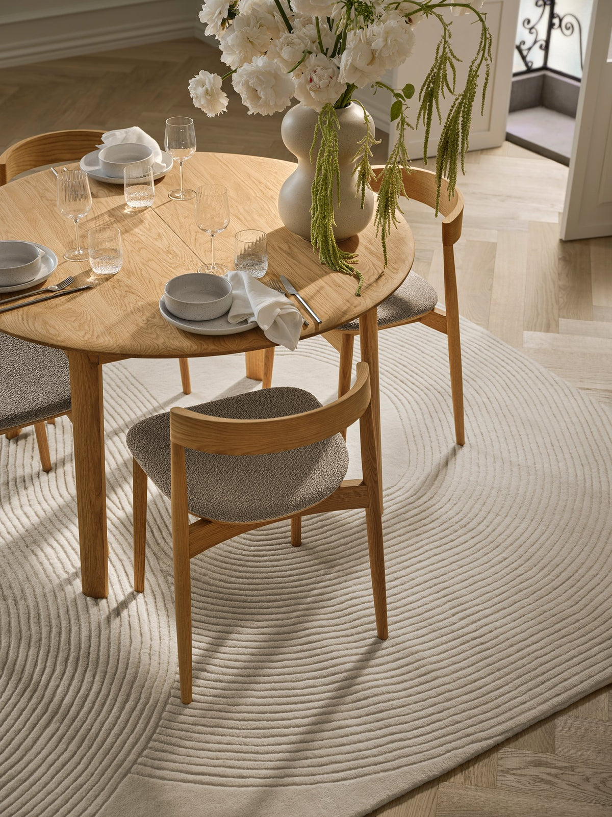 Bolia Palo eettafel in eetkamer, sfeerfoto 5