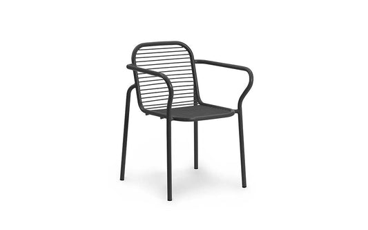 Moderne zwarte stoel van gepoedercoat staal met armleuningen en slanke lijnen