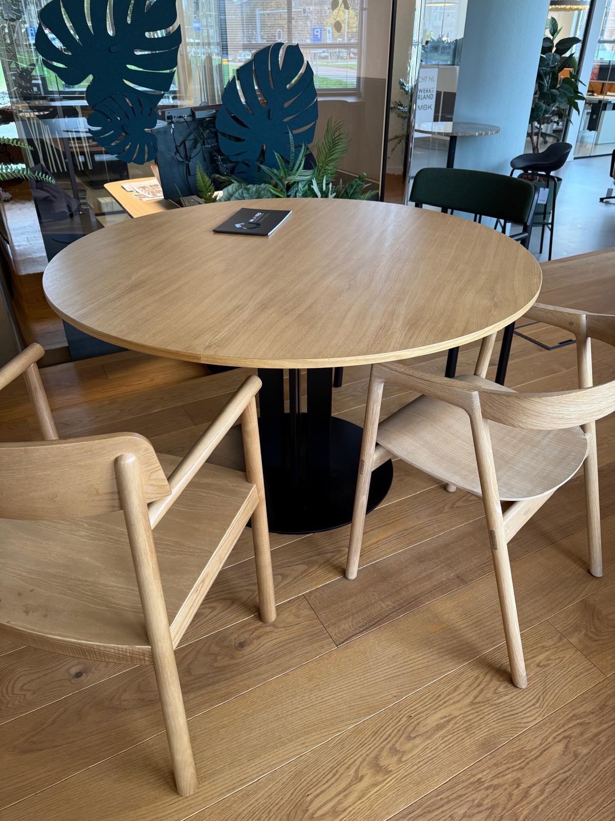 Normann Copenhagen - Scala eetkamertafel 130 cm - BUITENKANSJE